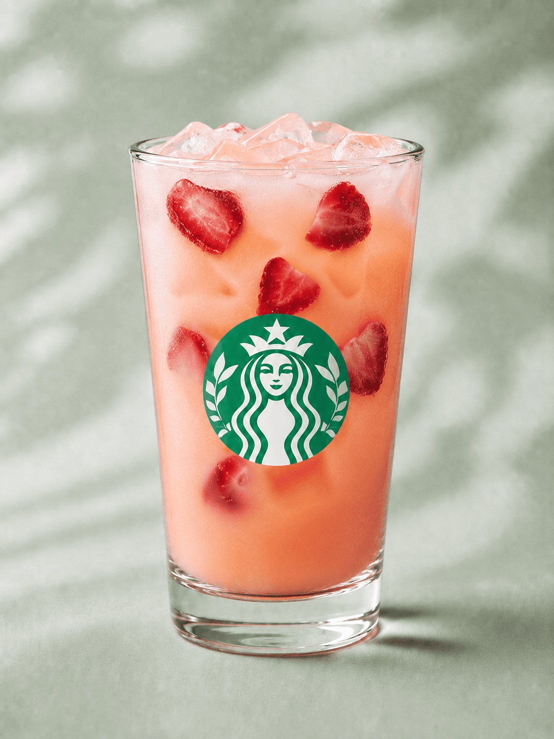 mango-dream.png Starbucks Mango Dream with coconutmilk and strawberry pieces